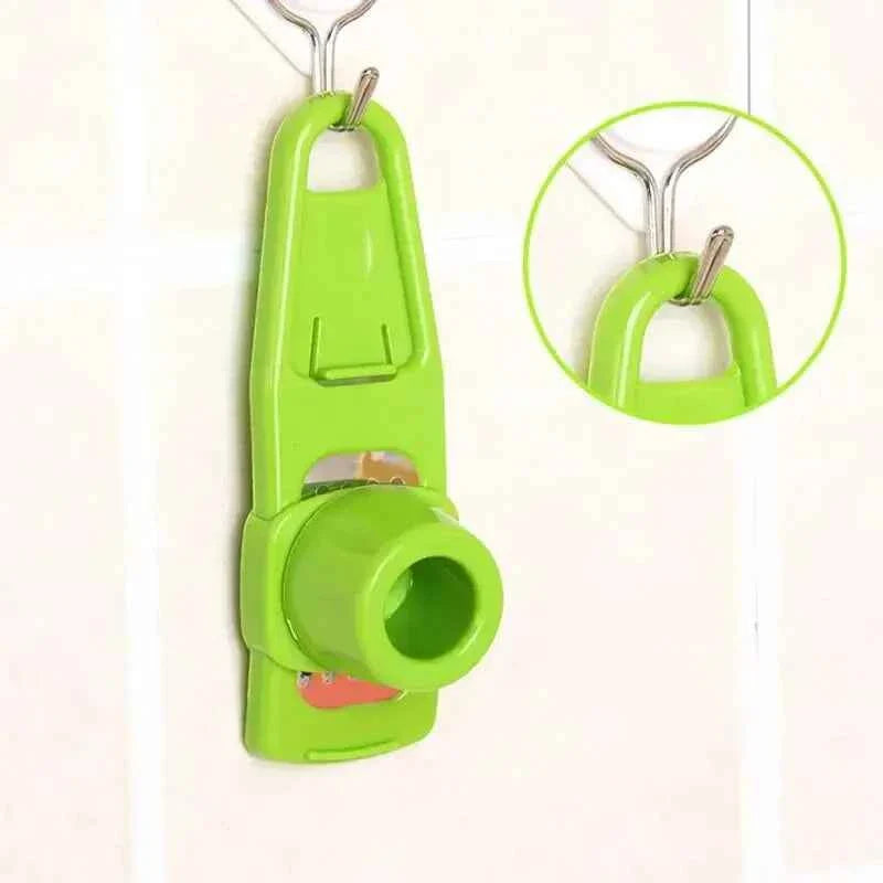 Mini Garlic Grinder - Creative Manual Garlic Press for Effortless Mashing in Your Kitchen