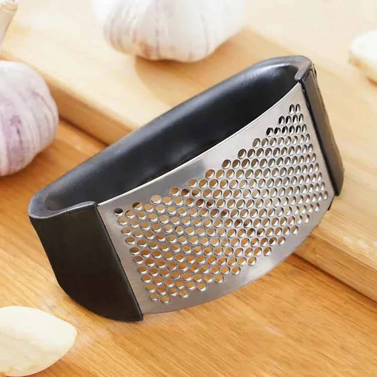 Stainless Steel Garlic Press Tool - Manual Garlic Mincer and Chopper for Fruits and Vegetables, Kitchen Accessories Gadget