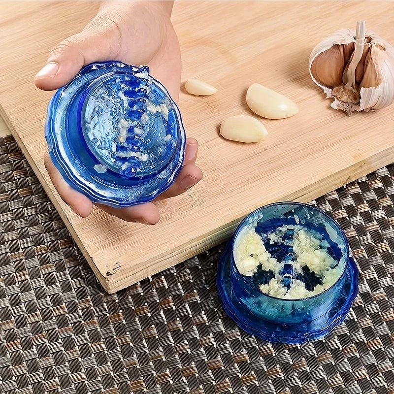 1/2Pcs Manual Garlic Crusher - Portable Twist Kitchen Gadget for Crushing Garlic and Ginger, Easy to Use and Clean